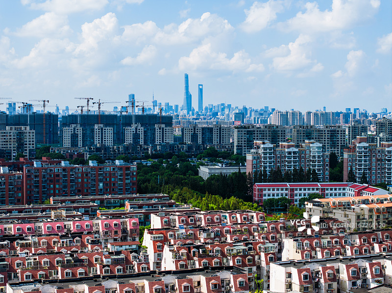 上海住宅区与天际线图片素材