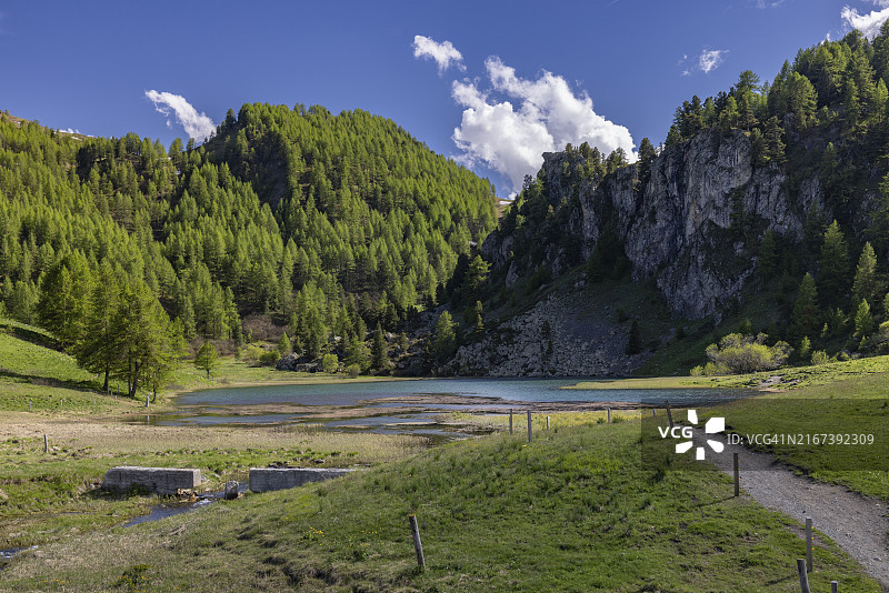 切萨纳内罗湖，意大利阿尔卑斯山，塞斯特里埃，皮埃蒙特图片素材