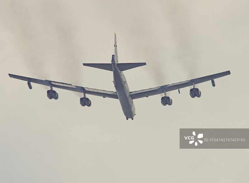 波音B-52H同温层堡垒轰炸机图片素材