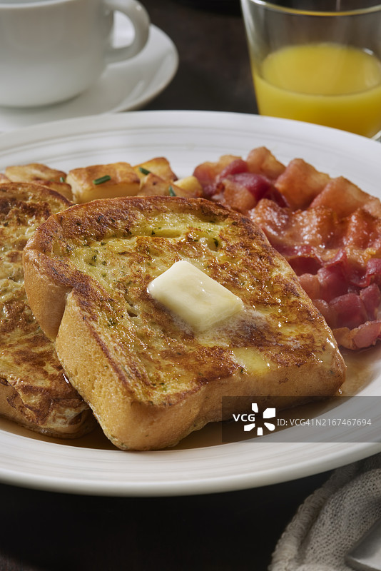 培根土豆泥法式风味吐司图片素材