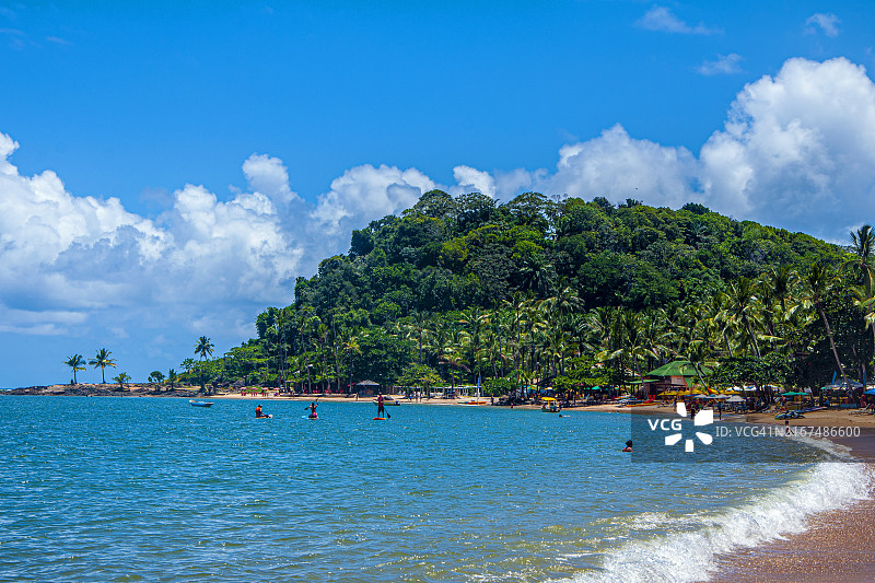 孔查海滩，巴西巴伊亚州伊塔卡雷。大海和自然的 panoramic 景色。图片素材