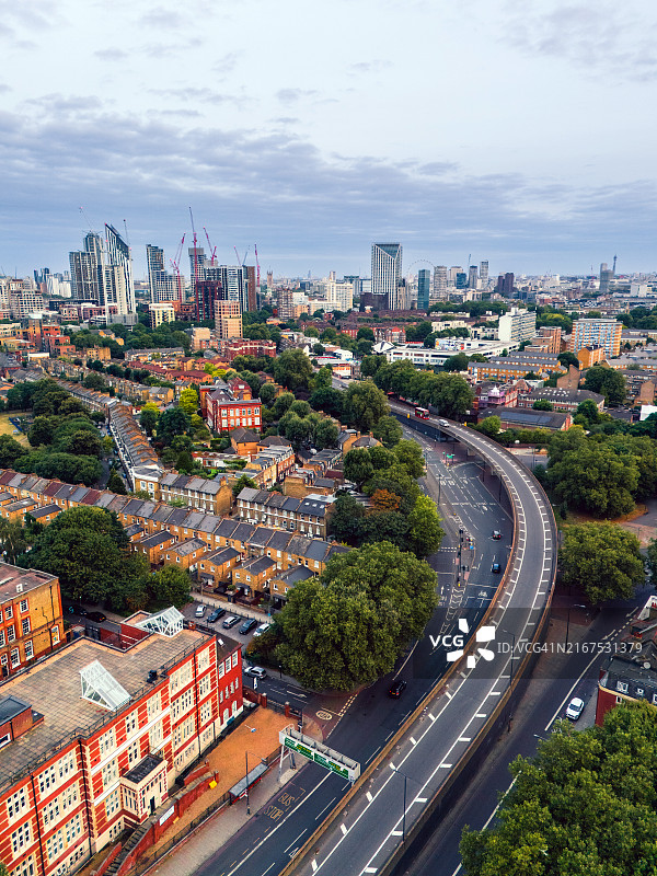 伦敦城市摩天大楼鸟瞰图图片素材
