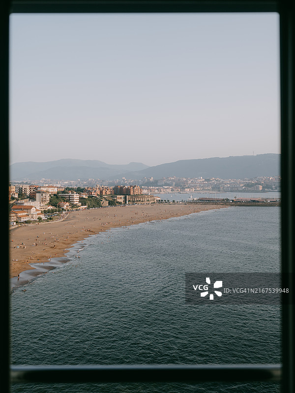 西班牙巴斯克地区格特绍海滩黄昏景色图片素材