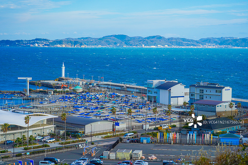 海边的城市景观图片素材