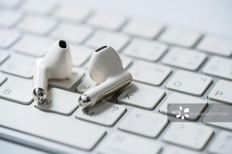 蓝牙耳机图片素材