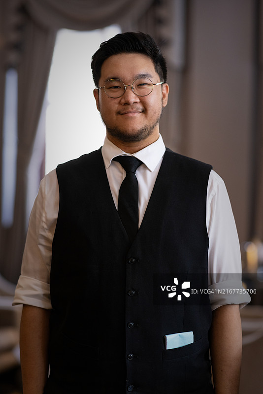 酒店休息室服务员图片素材