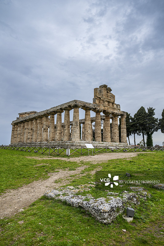 意大利坎帕尼亚帕埃斯图姆的希腊神庙，联合国教科文组织世界遗产图片素材