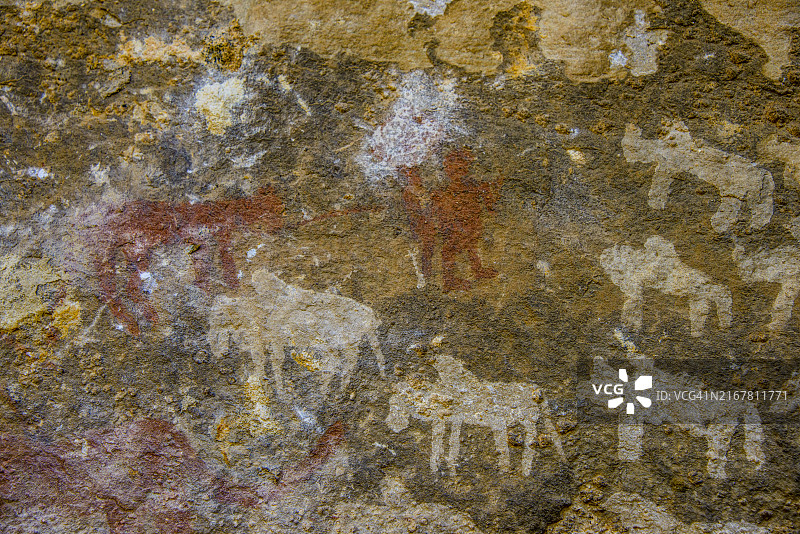 非洲厄立特里亚科哈伊托（科洛埃）前阿克苏姆定居点的古代岩画图片素材