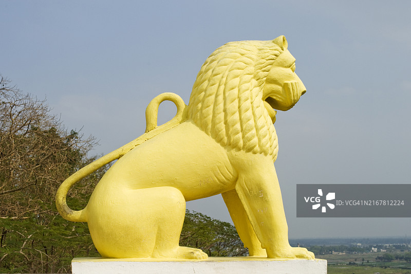 印度奥里萨邦布巴内斯瓦尔的道里和平塔，守护狮之一图片素材