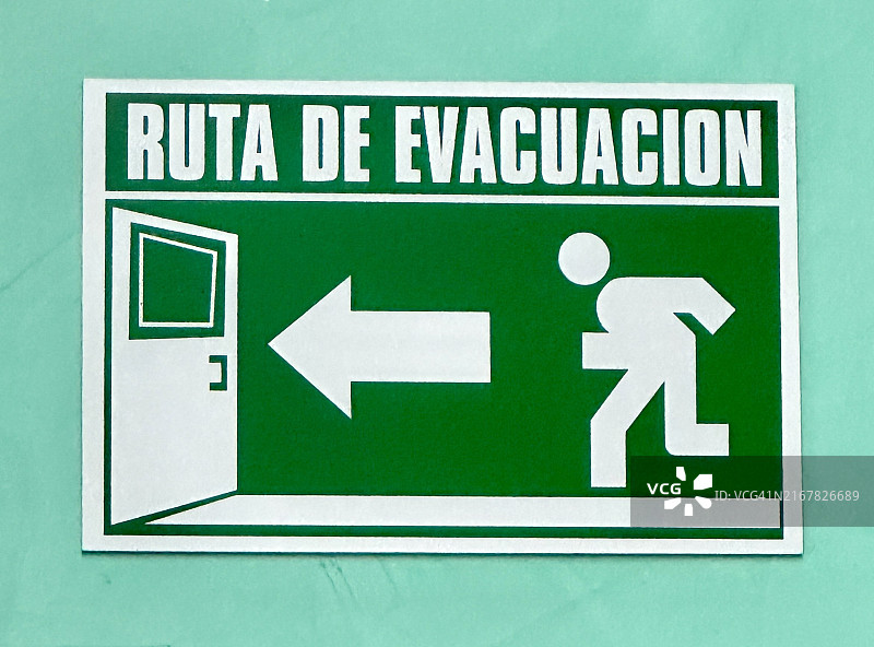 疏散路线指示牌图片素材