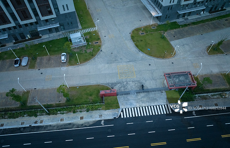 办公楼区域大门鸟瞰图图片素材