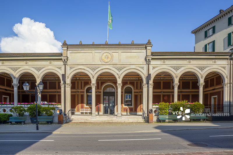 瑞士圣加仑市巴德拉加兹修复后的水疗度假村图片素材