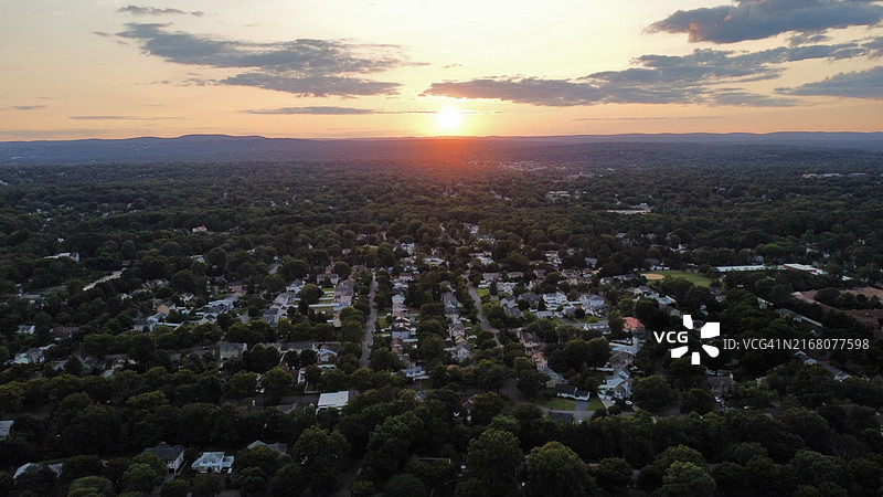 日落时分美国新泽西州帕拉姆斯城镇景观图片素材
