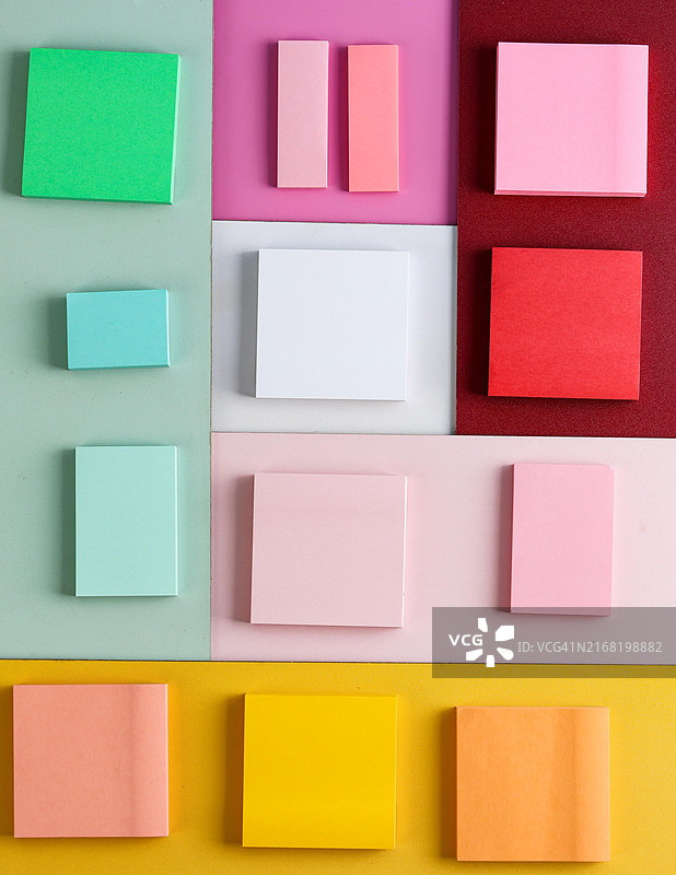 各种颜色和尺寸的便利贴图片素材