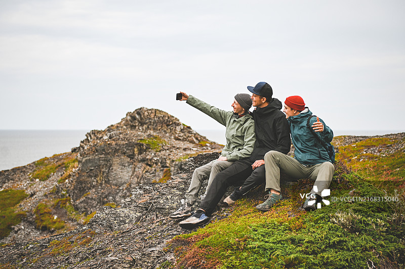游客在希比内山脉旅行图片素材