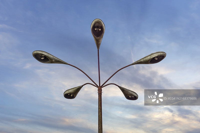 德国柏林东柏林的历史街灯图片素材