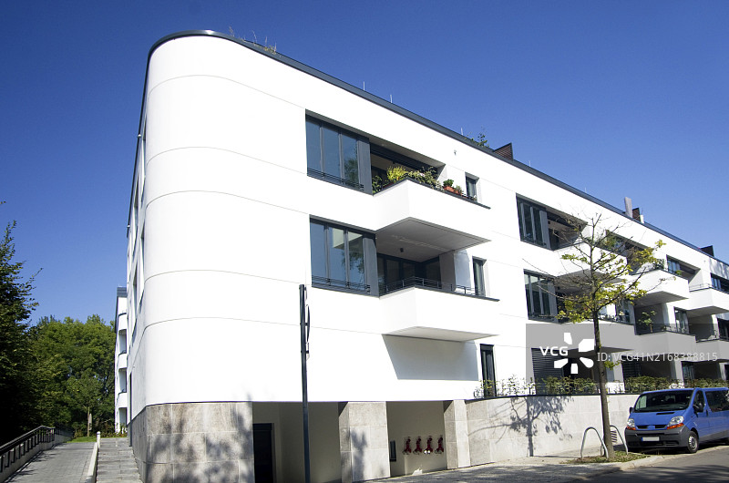 德国柏林现代联排别墅公寓楼图片素材