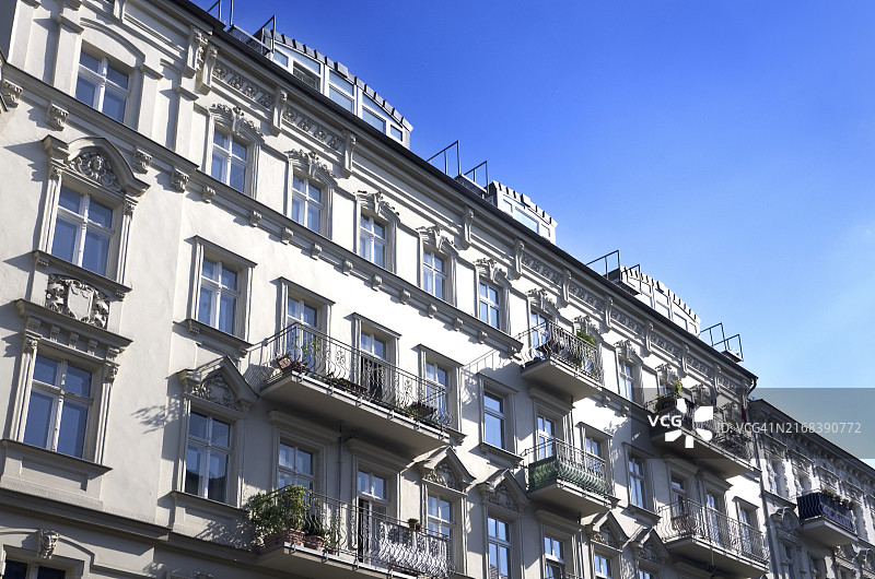 柏林克罗伊茨贝格老房子的美丽外墙图片素材