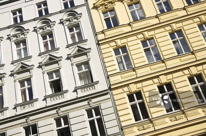 柏林克罗伊茨贝格老房子的美丽外墙图片素材