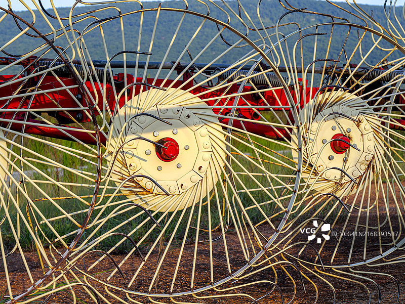 南方艺术：农用搂草机图片素材