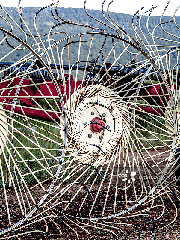 南方艺术：农用搂草机图片素材