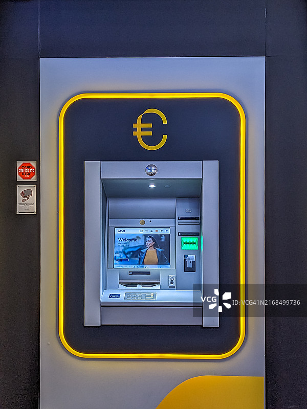 布鲁塞尔机场的ATM机图片素材