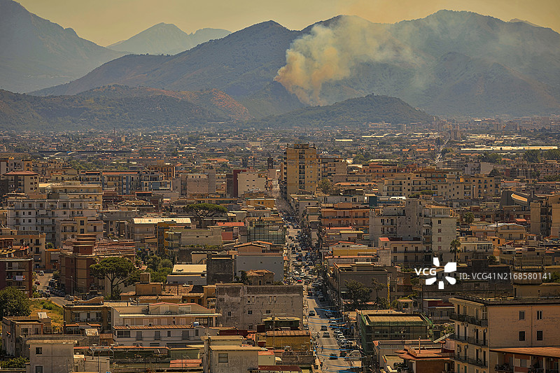 意大利坎帕尼亚庞贝市郊的斯卡法蒂和维苏威火山图片素材