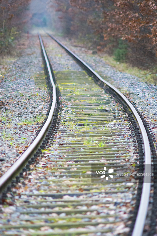 布尔根兰乡村的铁路图片素材