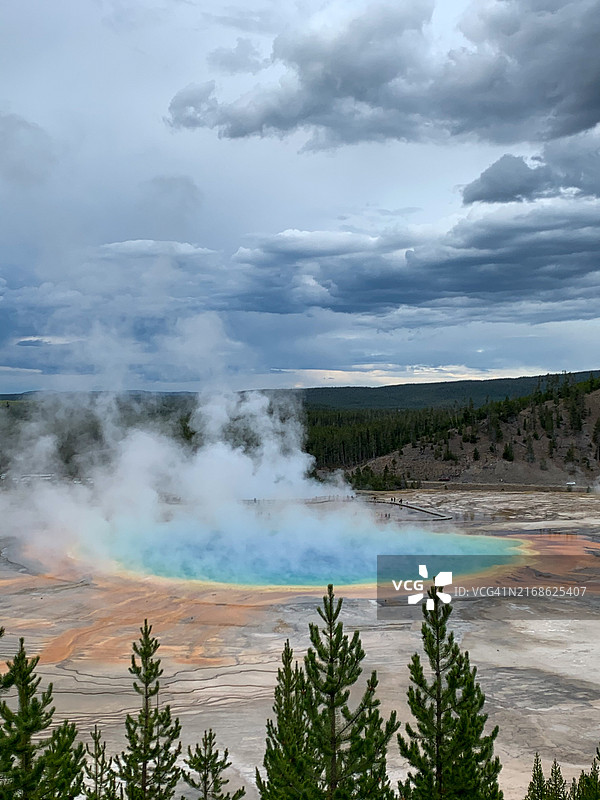 黄石国家公园大棱镜泉观景点图片素材