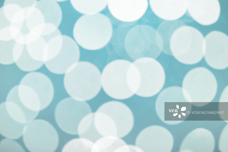 柔和的蓝色散景，真实照片特写图片素材