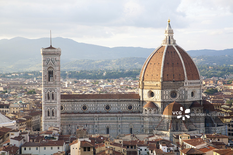 佛罗伦萨米开朗琪罗广场的圣母百花大教堂图片素材