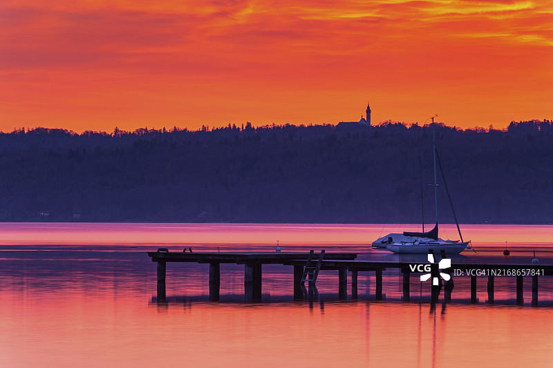 阿默湖畔迪森的日出图片素材