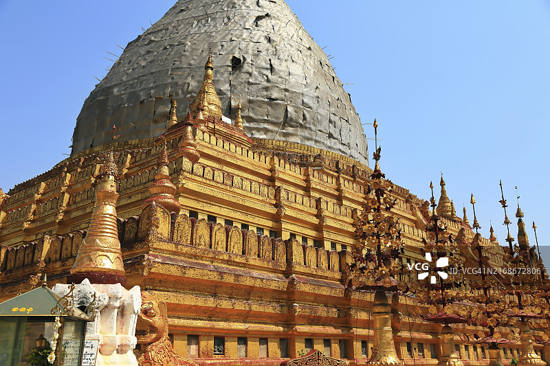 在缅甸良乌参观瑞喜宫塔图片素材