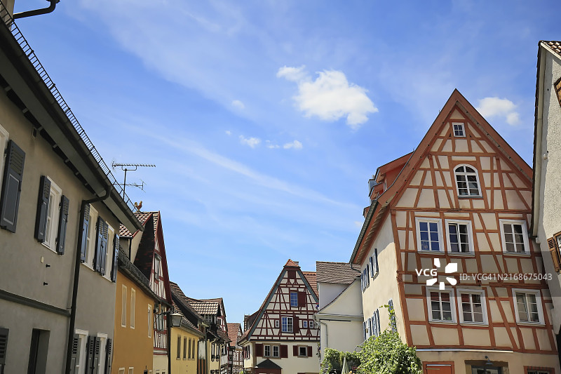 半木结构房屋图片素材