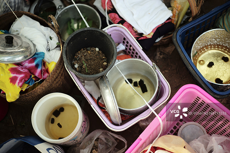 泰国北部兰纳人传统祭祀仪式上的祭品图片素材