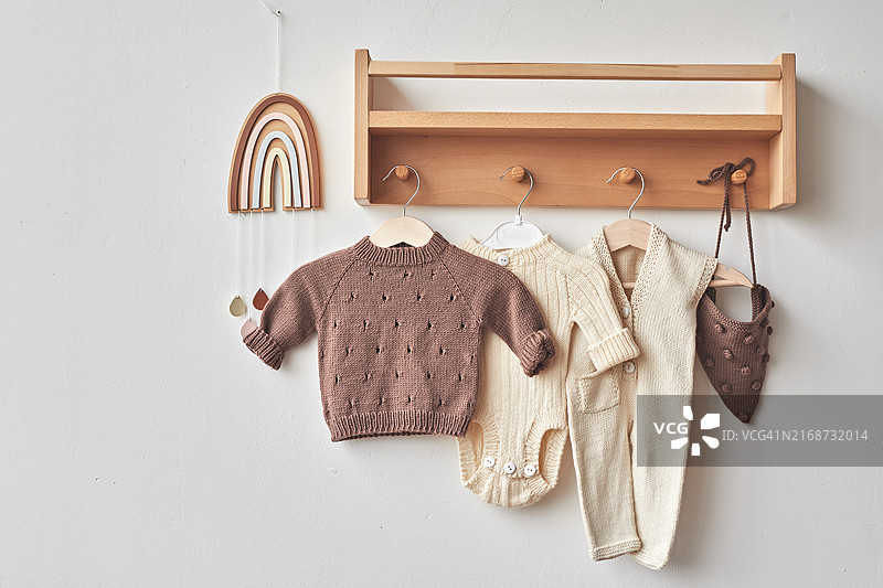 儿童针织服装，儿童房，育婴室图片素材