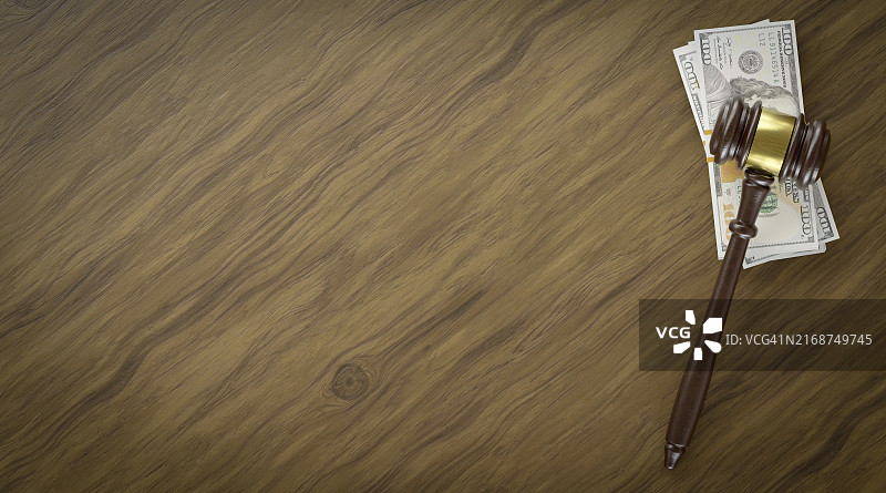 法槌、美元与桌面俯视图图片素材