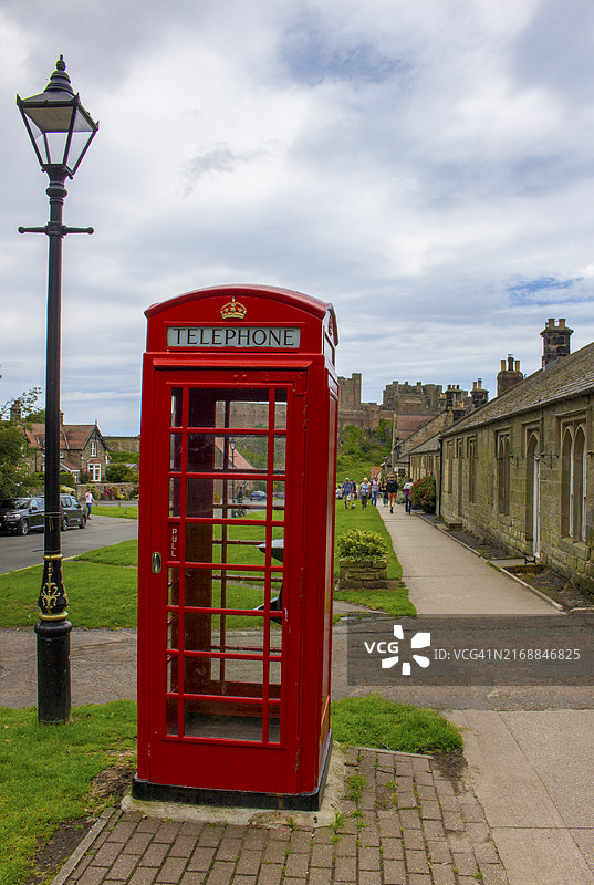 英格兰班堡的英国电话亭图片素材
