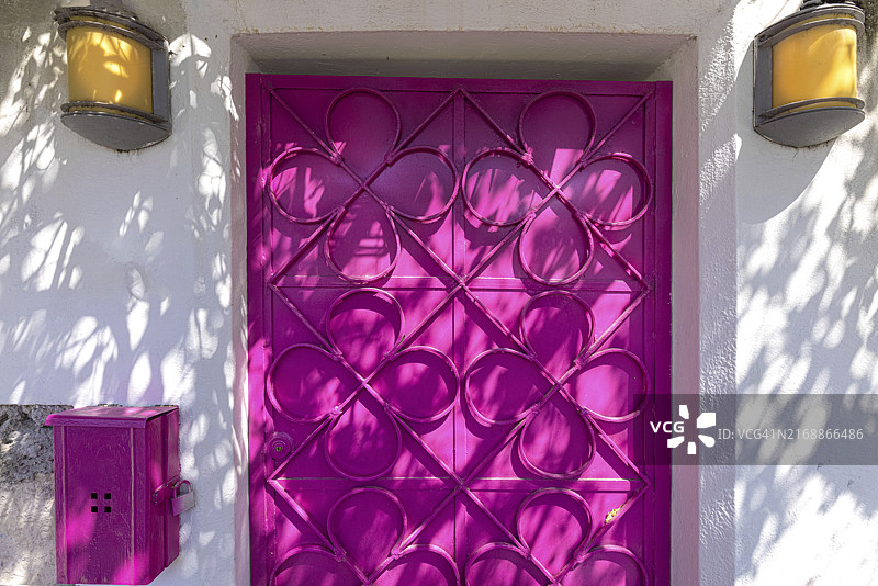 墨西哥科苏梅尔岛圣米格尔的中央广场和殖民城市中心街道图片素材