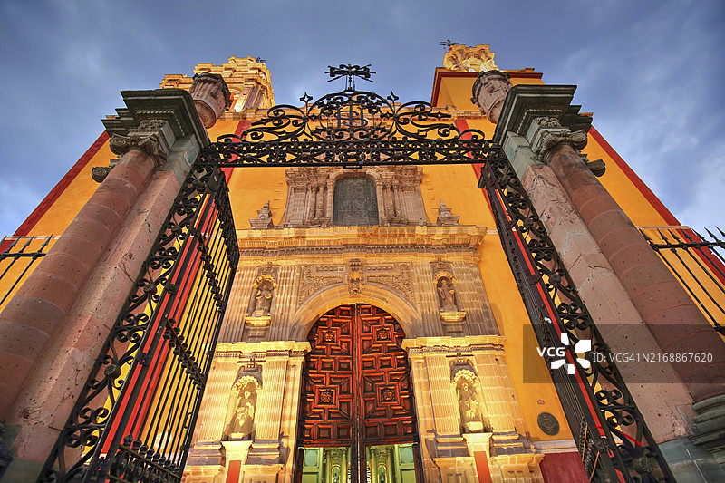 瓜纳华托圣母大教堂入口图片素材