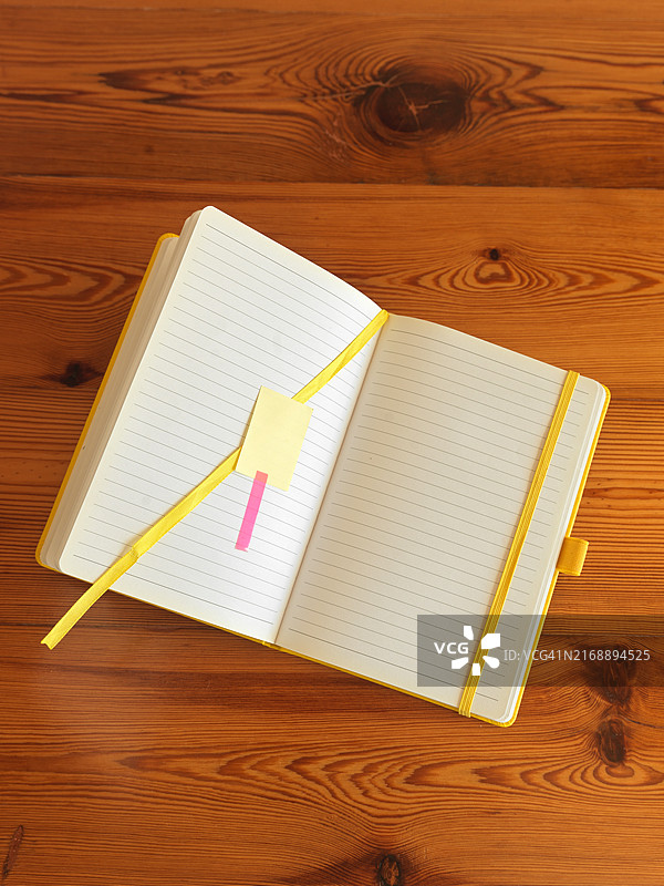 在个人记事本中使用便利贴图片素材