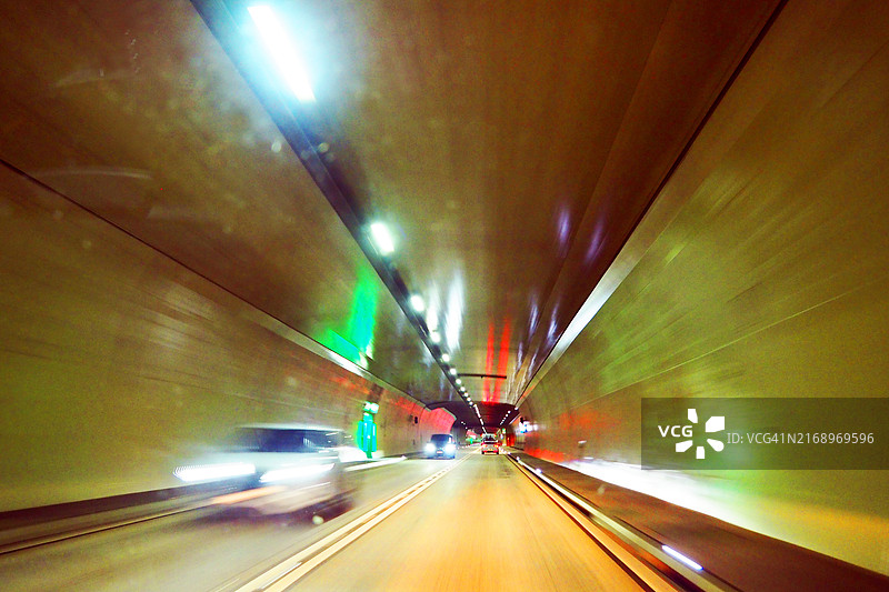 圣哥达隧道，递减透视图片素材