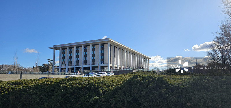澳大利亚堪培拉的澳大利亚国家图书馆外景图片素材