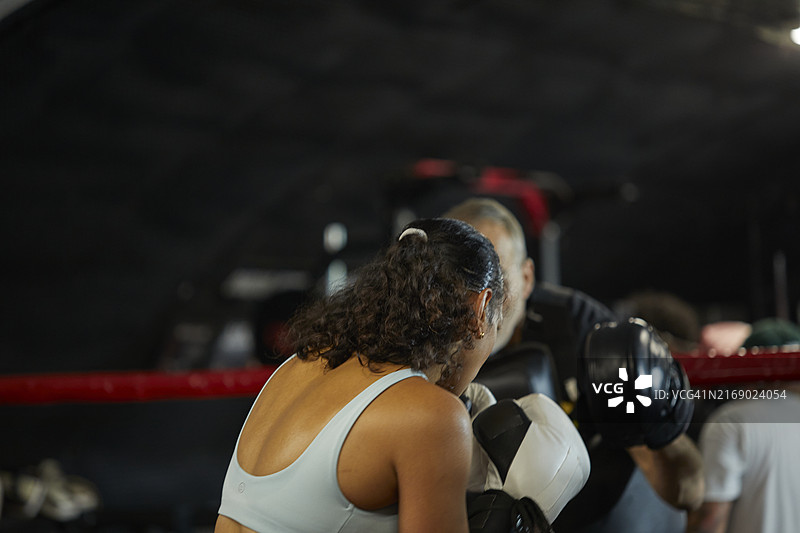 拳击垫训练图片素材