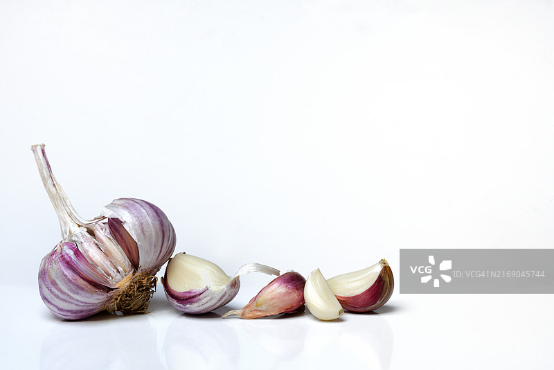 大蒜、蒜头和蒜瓣图片素材