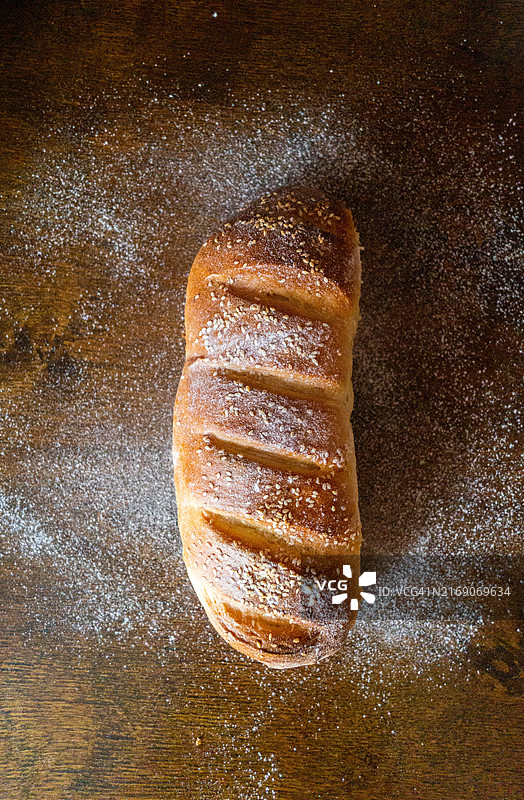 桌子上面包的特写图片素材