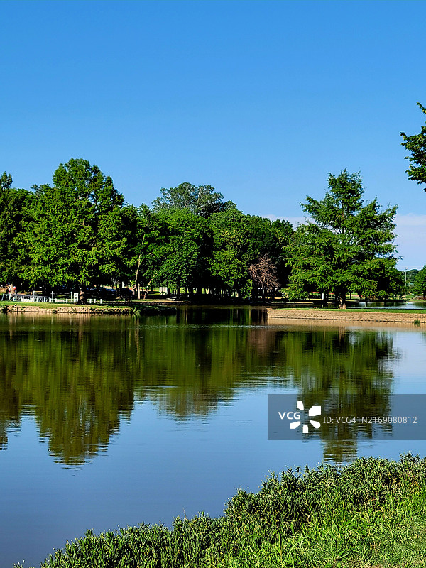 美国德克萨斯州麦金尼的湖泊风光图片素材