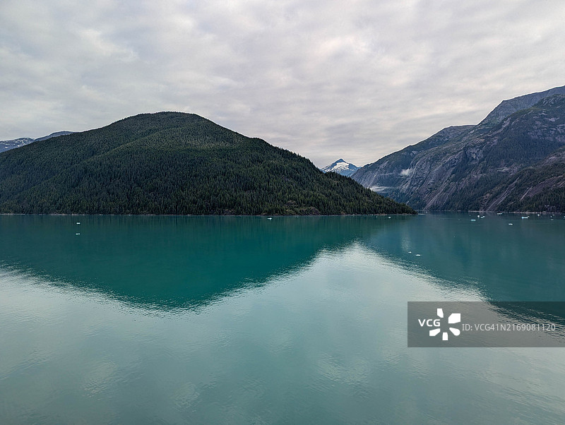 美国阿拉斯加州恩迪科特峡湾风光图片素材