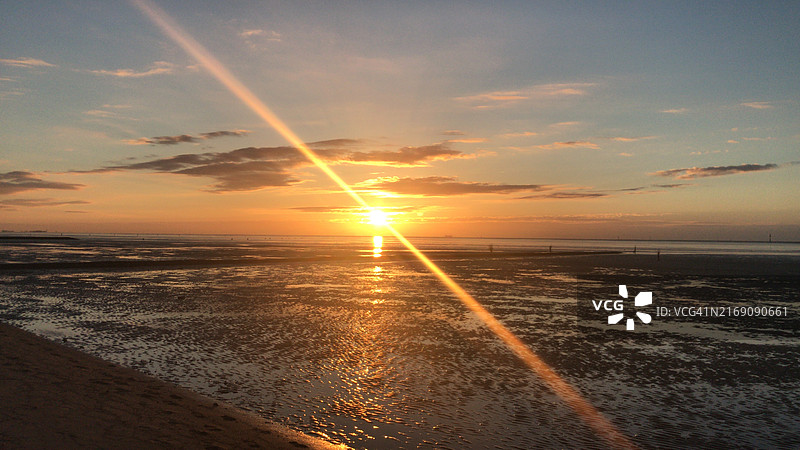 德国库克斯哈芬日落海景图片素材