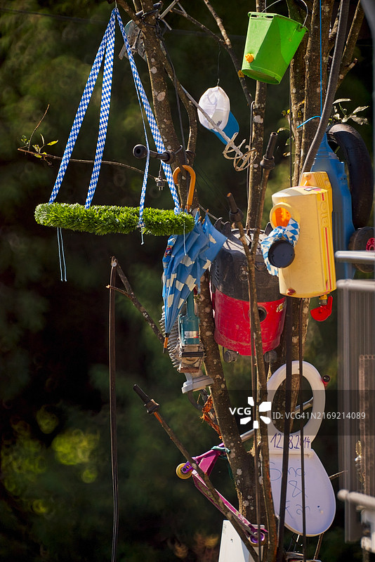 垃圾树庆祝活动图片素材